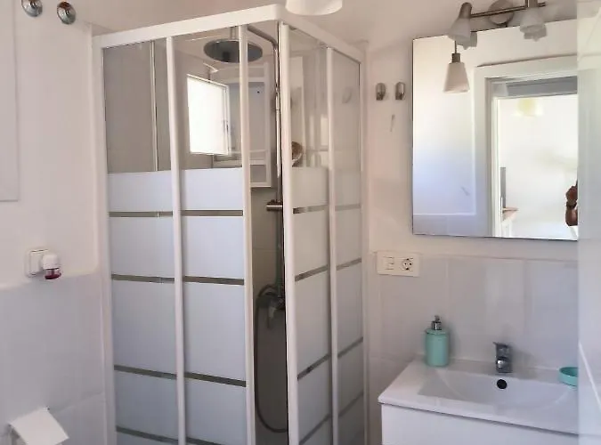 Daita 1 * غراناديا دي أبونا